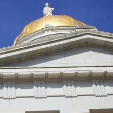 Decorative image of Montpelier statehouse gold dome