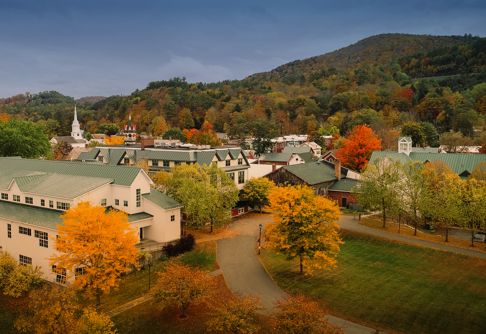 An aerial view of Vermont Law and Graduate School in Fall foliage colors