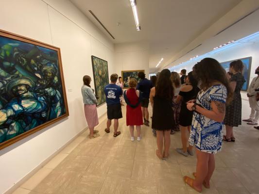VLS students getting a fabulous tour of Havana's Museo Bellas Artes